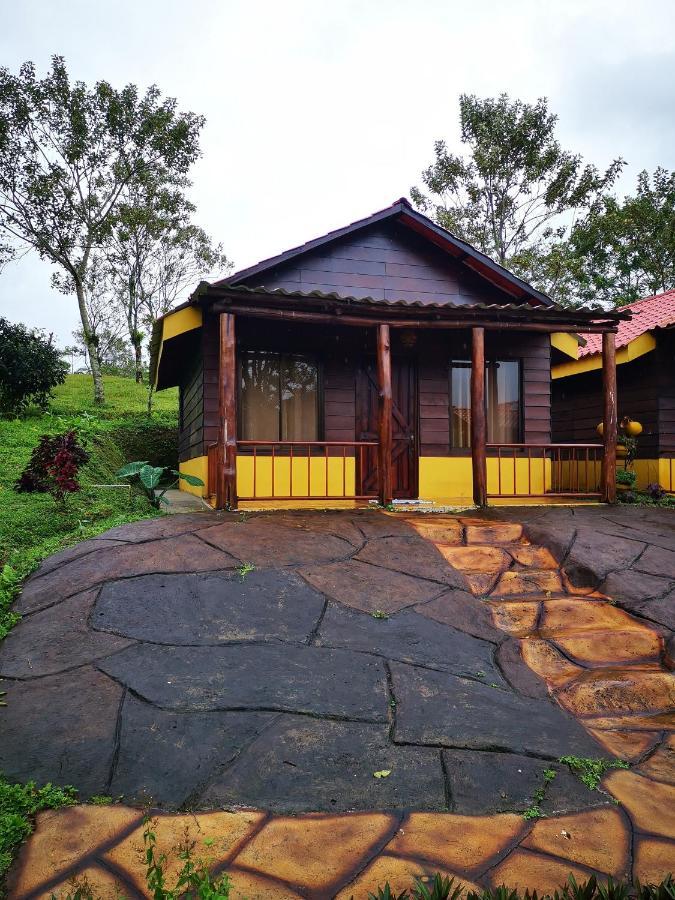 Las Cabanas Lodge *